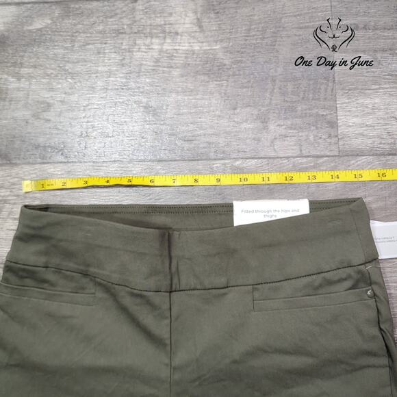 Christopher & Banks Mid Rise Ankle Pants Size 6P - Picture 3 of 6